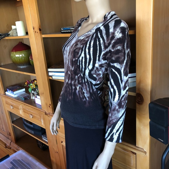 Alberto Makali animal print sweater. - Picture 3 of 4